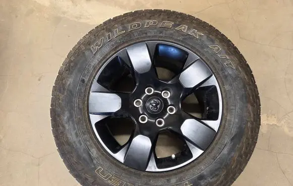 Ram 1500 DT R18 spare wheel K5DV4621