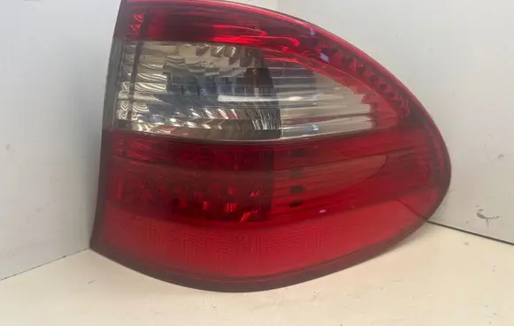 Mercedes-Benz E W211 Rear/tail lights A2118201664