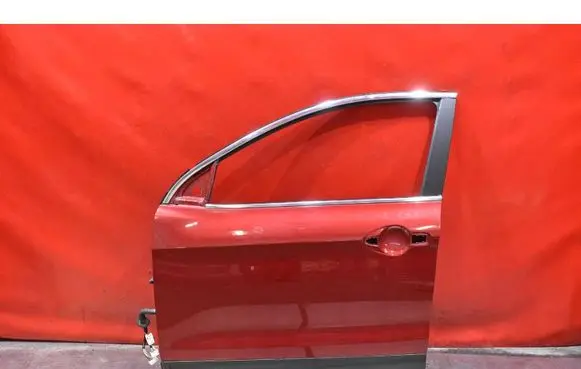 Nissan Qashqai Front door