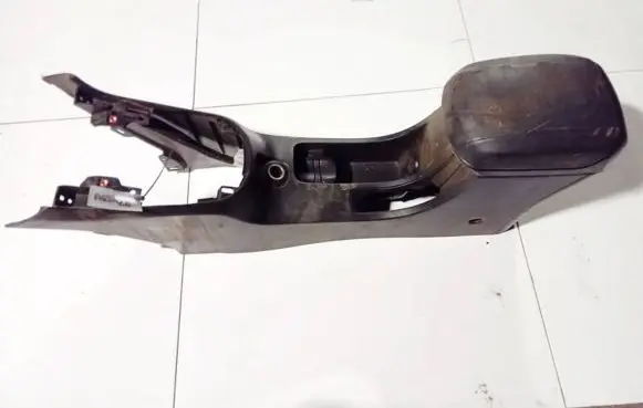 Chevrolet Cruze Armrest