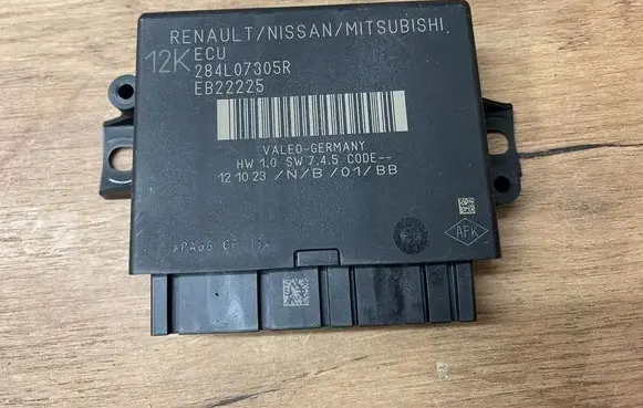 Renault Megane E-Tech Parking PDC control unit/module 284L07305R