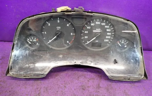 Opel Zafira A Speedometer (instrument cluster) 24419561