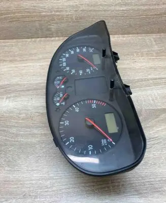 Volkswagen PASSAT B5 Speedometer (instrument cluster) 3B0919881 110008794