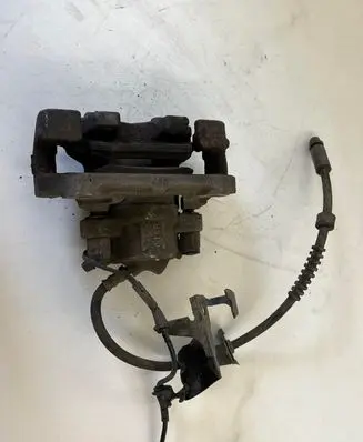 BMW 1 F20 F21 Front brake caliper W09104