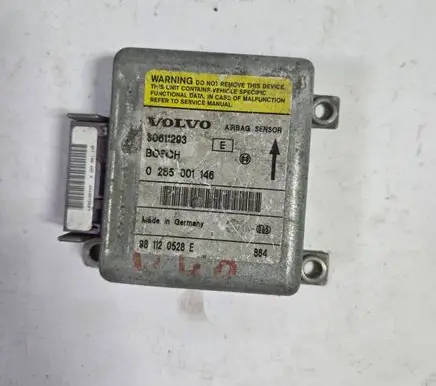 Volvo S40, V40 Airbag control unit/module 30611293 0285001146 981120528E