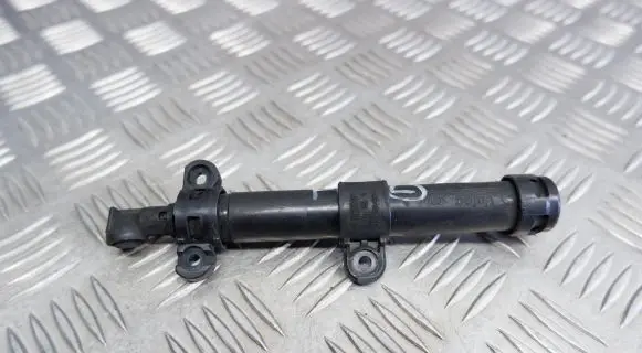 Land Rover Evoque I Headlight washer spray nozzle