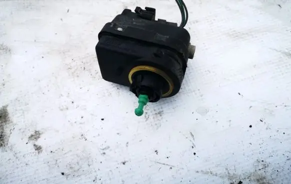 Renault Scenic I Headlight level adjustment motor 7700840141