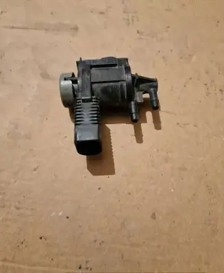 Audi A4 S4 B6 8E 8H Turbo solenoid valve 1J0906283C