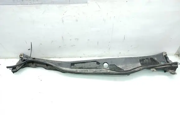 Lexus GS 300 350 430 450H Wiper trim 5570830100
