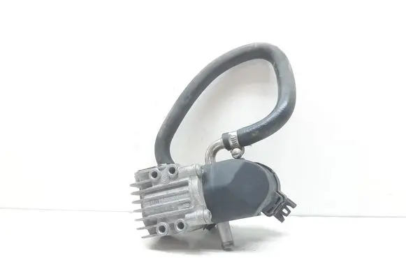 BMW 3 E92 E93 EGR valve 7548415