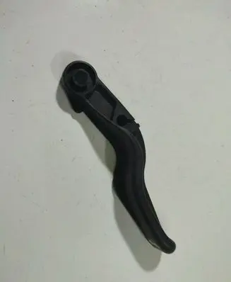 Opel Zafira A Engine bonnet (hood) release handle 