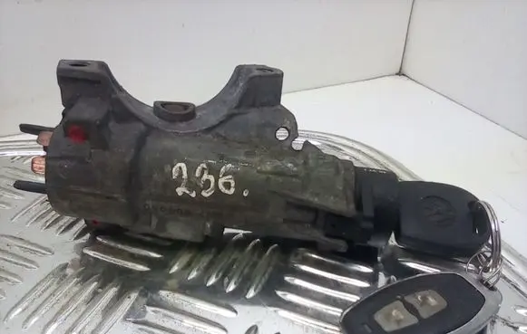 Volkswagen PASSAT B5 Ignition lock 4B0905851A