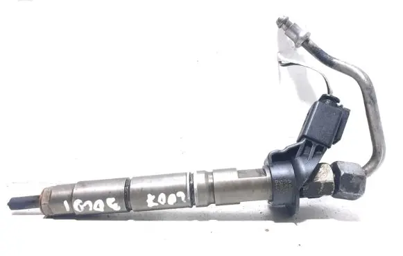 Mercedes-Benz E W211 Fuel injector