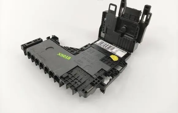 Citroen DS5 Fuse module 9665878380