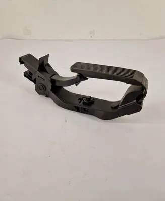 Mercedes-Benz E W211 Accelerator throttle pedal A2113000604