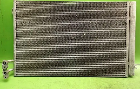 BMW 1 E81 E87 Air conditioning (A/C) radiator (interior) 