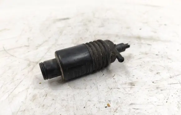 Audi A4 S4 B5 8D Windscreen/windshield washer pump 4A0955651
