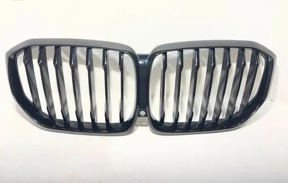 BMW X5 G05 Front bumper upper radiator grill 7454887