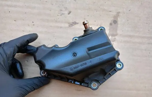 Volvo V50 Oil breather separator 98MF6A785