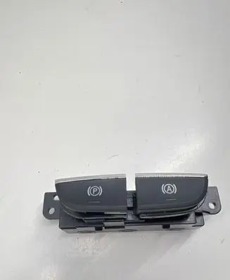 MG ZS Hand parking brake switch 10003589 20220803 10944596