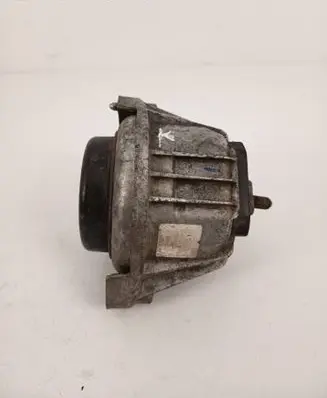 BMW 1 E81 E87 Engine mount bracket 13981112