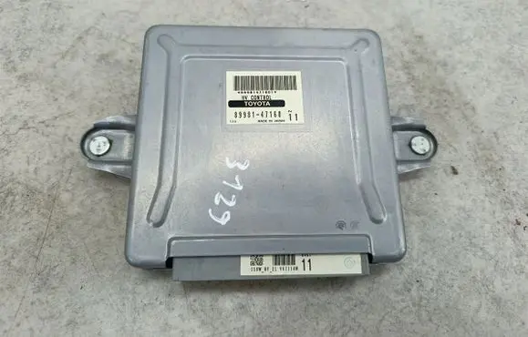 Toyota Prius (NHW20) Voltage converter/converter module 89981-47160