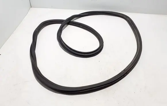 BMW X6 G06 Front door rubber seal 9465545