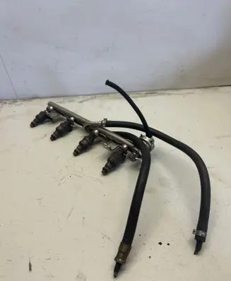 Fuel injector