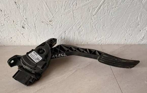 Jaguar XF X250 Accelerator throttle pedal 9X239F832AA