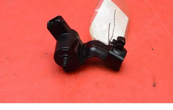 Hyundai Tucson JM Vacuum valve 394102F600