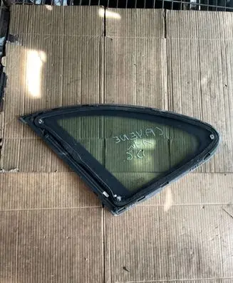 Porsche Cayenne (92A) Rear side window