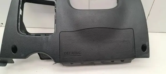 Hyundai Santa Fe Knee airbag 569702W000