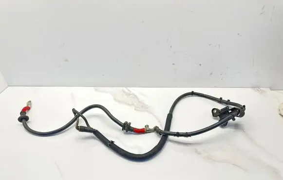 Audi A6 S6 C6 4F Positive cable (battery) 