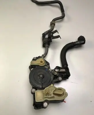 Volkswagen Jetta VI Breather valve 06K103495 0114528A 06H906517T