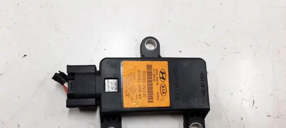 Hyundai i40 ESP acceleration yaw rate sensor 956903V100 BG6810F540 5565