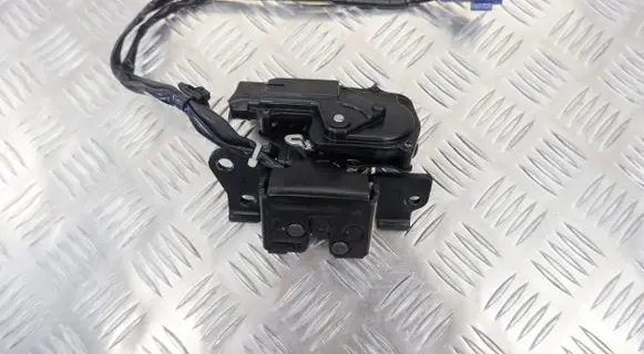 Lexus CT 200H Tailgate/trunk/boot lock/catch/latch 8935047020 8935047040