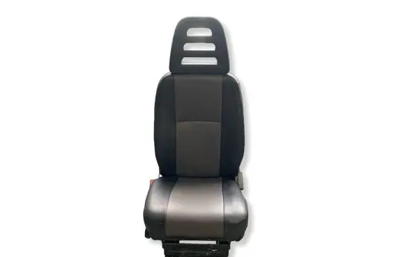 Iveco Daily 35 - 40.10 Front driver seat 820600616001