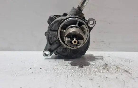 Mercedes-Benz Vito Viano W639 Vacuum pump LA1231052