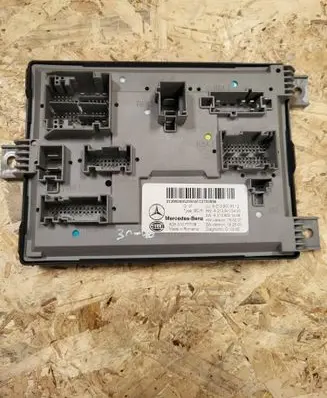Mercedes-Benz E W213 SAM control unit A2139015403 A2139021608