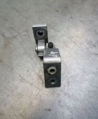 Audi A6 S6 C6 4F Rear door upper hinge ES92