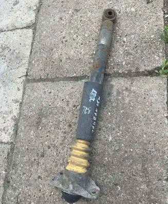 Volkswagen Touran I Rear shock absorber/damper