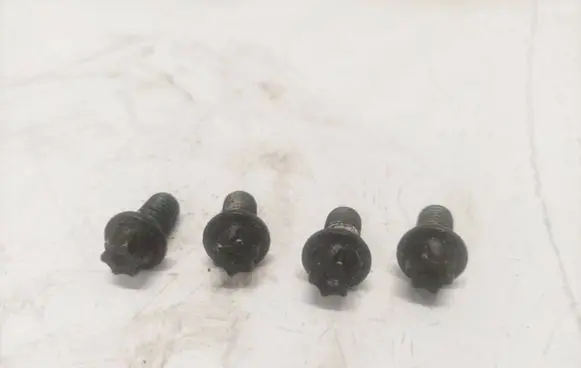 Opel Vectra B Nuts/bolts 