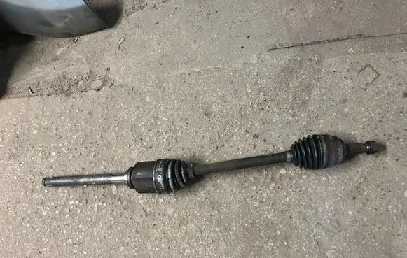 Front driveshaft