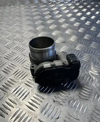 Volkswagen Polo VI Throttle body valve 06K133062AS