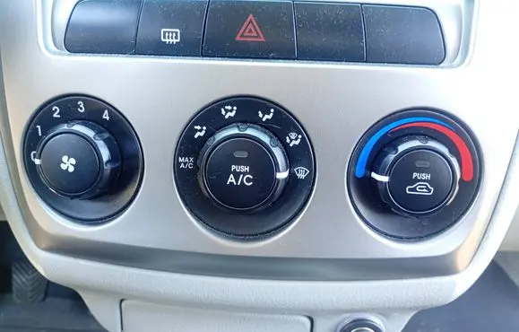 KIA Cerato Climate control/heater control trim