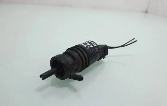Opel Insignia A Windscreen/windshield washer pump 13250356