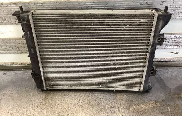 Coolant radiator