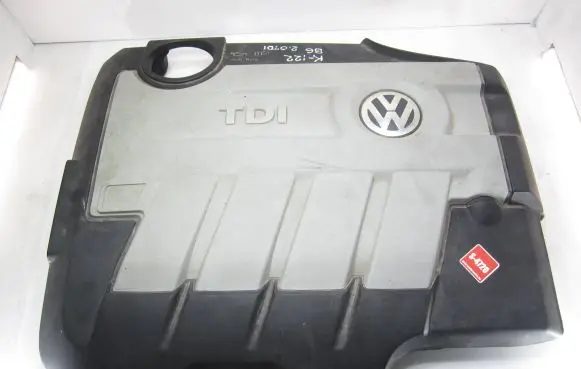 Volkswagen PASSAT B6 Engine cover (trim) 03L103925AD