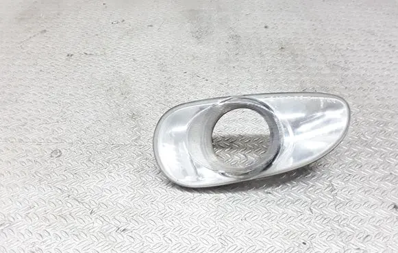 Chevrolet Alero Front fog light trim/grill