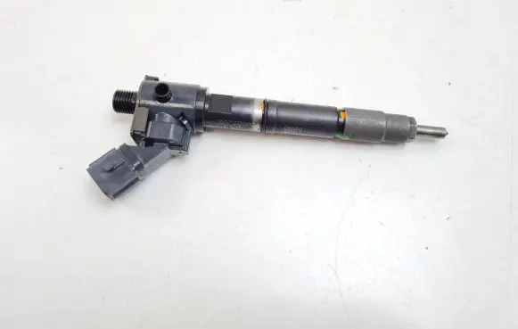 Volvo XC90 Fuel injector 31336769